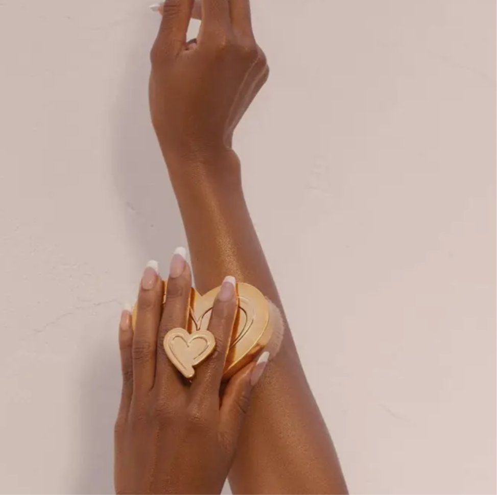 Body glow oil brush