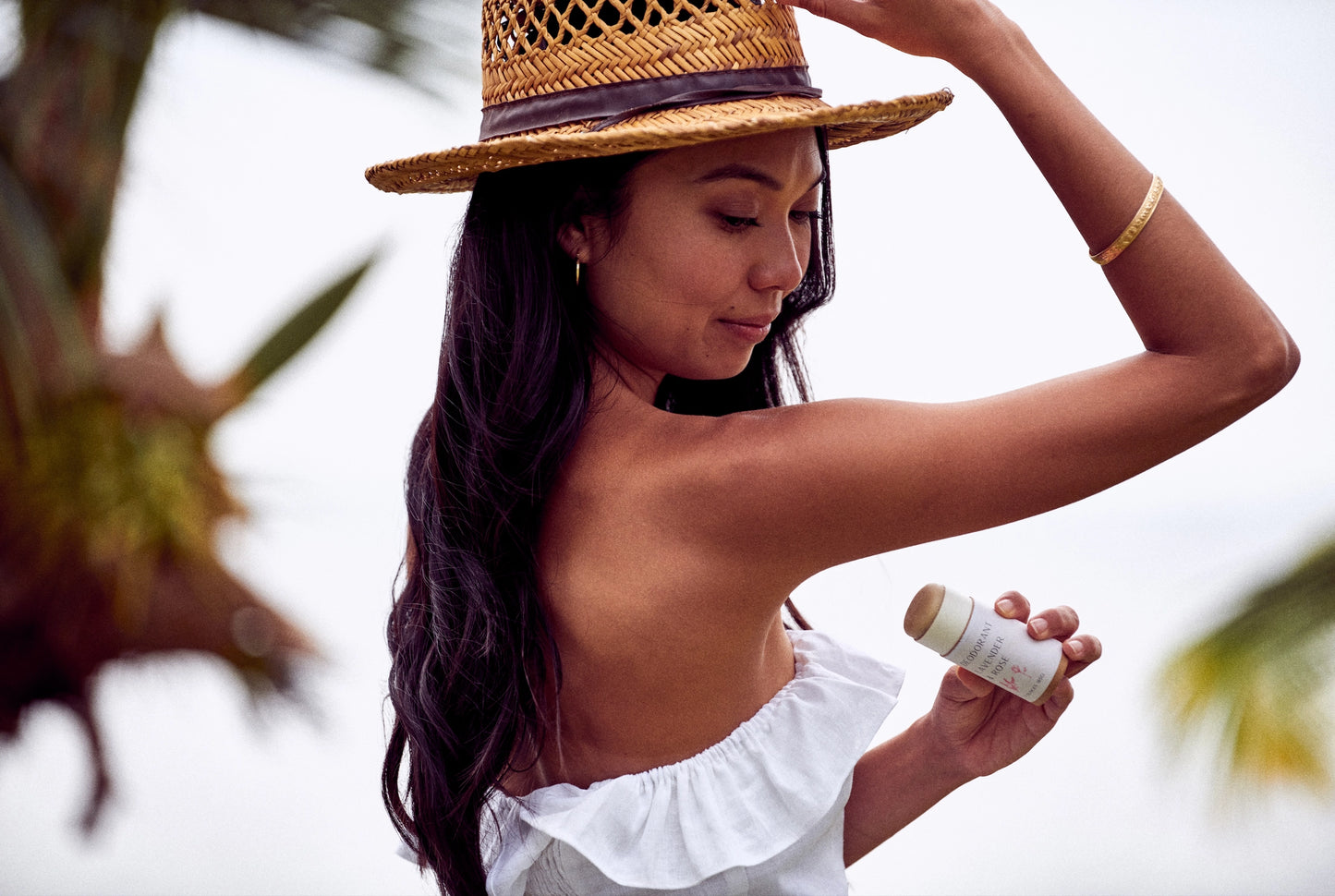 Natural deodorant (Without aluminium, with essential oils)
